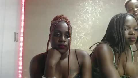 Zinadine online show from February 18, 2:50 pm