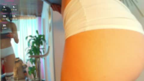 Zoe Baker online show from June 24, 5:20 pm