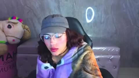zoe_ch_ online show from July 17, 10:50 am