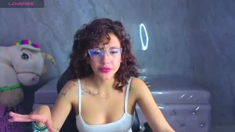 zoe_ch_ online show from July 22, 3:08 am
