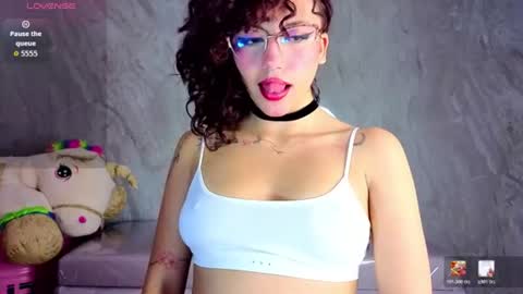 zoe_ch_ online show from July 4, 3:10 am