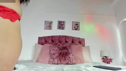 zoe_cute2 online show from March 19, 6:24 pm