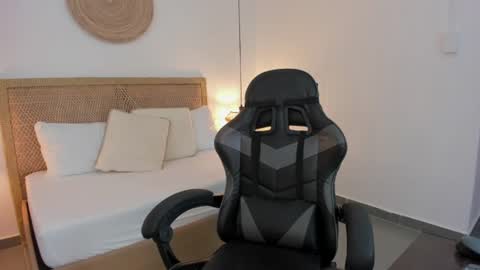 Zoe  online show from July 28, 12:48 pm