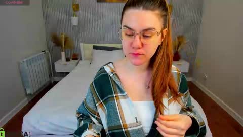 Zoe online show from March 17, 2:05 am