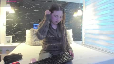 Zoe online show from February 4, 11:47 am