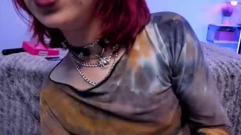 Zoe Lynch online show from February 1, 2:25 pm