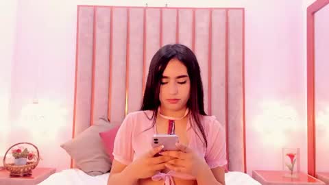 Zoe Monrow online show from July 17, 12:18 pm