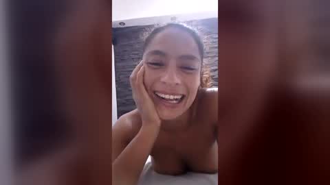 zoe online show from June 19, 12:05 am