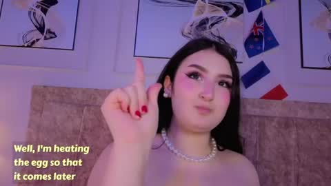 zoe_moon__ online show from July 6, 3:25 pm