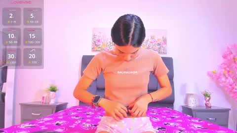 zoe pau online show from April 25, 1:41 pm