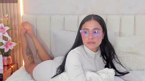 zoebarlowe online show from November 7, 7:27 pm