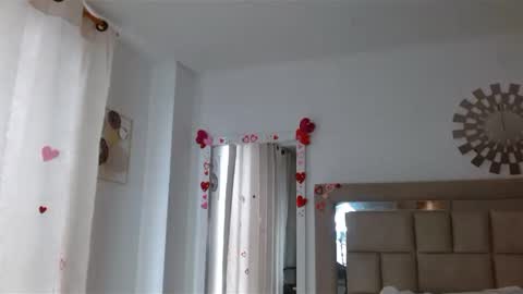 ZOE online show from February 13, 6:59 pm