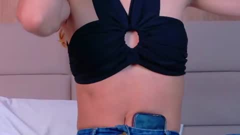 Zoe online show from July 7, 11:03 am