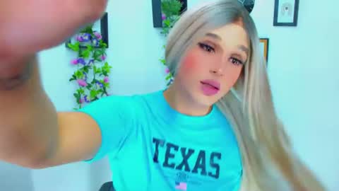 zoeschmmit online show from July 10, 11:09 pm