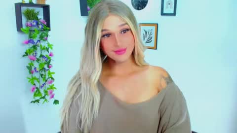 zoeschmmit online show from July 23, 2:20 am