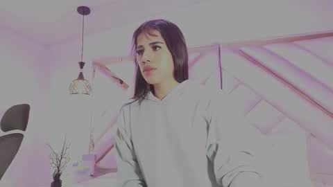 Zoe online show from February 3, 12:20 pm