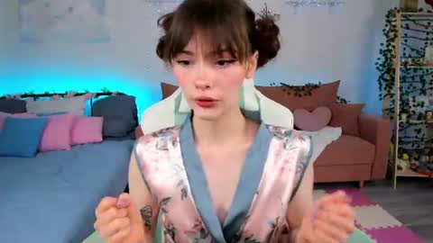 Zoey Lane online show from July 14, 3:22 am