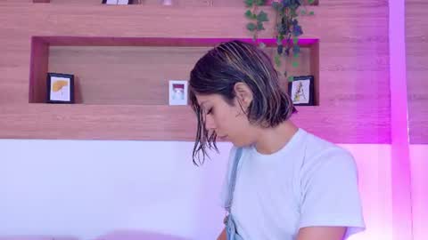 Zoey online show from July 26, 1:52 pm