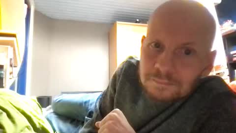 Snapshot of zolexthomas chatting on October 9, 2:33 pm zolexthomas online show from October 9, 2:33 pm