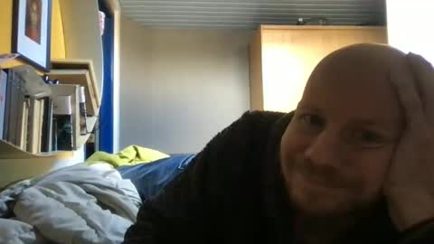 Snapshot of zolexthomas chatting on October 4, 11:19 am zolexthomas online show from October 4, 11:19 am