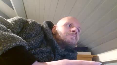 Snapshot of zolexthomas chatting on January 22, 7:24 pm zolexthomas online show from January 22, 7:24 pm