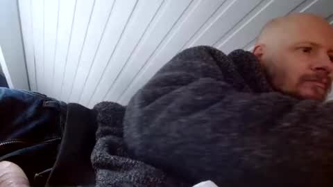 Snapshot of zolexthomas chatting on January 25, 12:26 pm zolexthomas online show from January 25, 12:26 pm