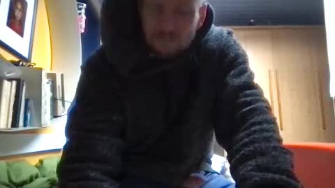 Snapshot of zolexthomas chatting on October 26, 3:44 pm zolexthomas online show from October 26, 3:44 pm