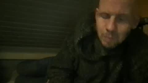 Snapshot of zolexthomas chatting on October 2, 7:23 pm zolexthomas online show from October 2, 7:23 pm