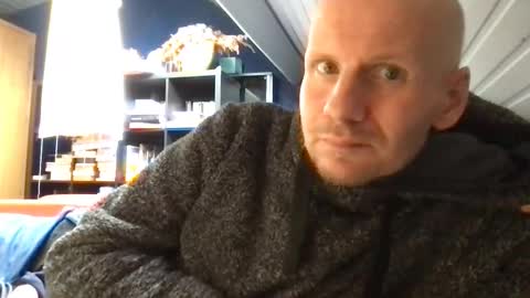 Snapshot of zolexthomas chatting on September 15, 2:29 pm zolexthomas online show from September 15, 2:29 pm