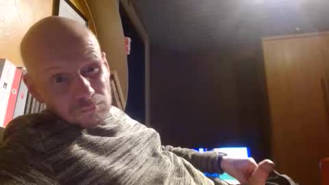 Snapshot of zolexthomas chatting on September 30, 6:07 pm zolexthomas online show from September 30, 6:07 pm