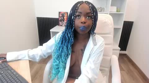 Zooe online show from January 15, 11:43 am