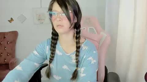 Alicie online show from July 14, 3:39 pm