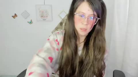 Alicie online show from February 17, 1:32 pm