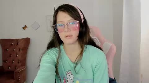 Alicie online show from July 22, 3:25 pm