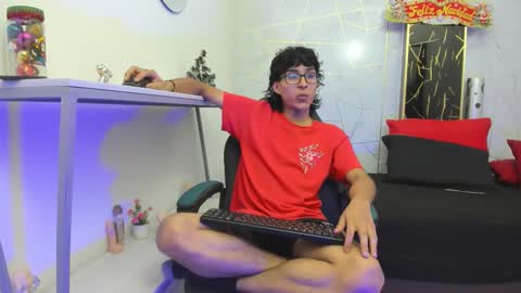     online show from December 13, 7:53 pm