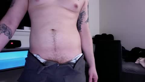 zorvello_83 online show from March 10, 5:39 pm