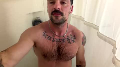 Zuko online show from December 5, 2:00 am