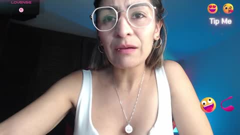 Zulay  online show from May 4, 7:42 pm