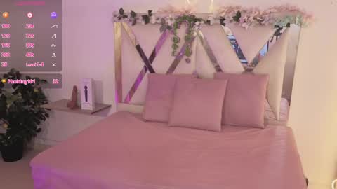 ZURY   online show from April 25, 1:41 pm