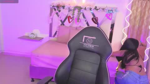 ZURY   online show from October 3, 11:51 am