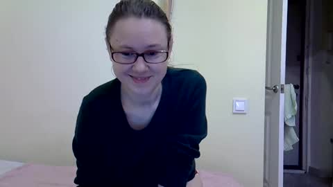Snapshot of zyuhre chatting on February 2, 6:04 am Zyuhre online show from February 2, 6:04 am