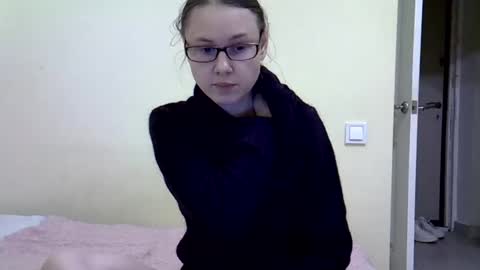 Snapshot of zyuhre chatting on December 3, 9:28 pm Zyuhre online show from December 3, 9:28 pm