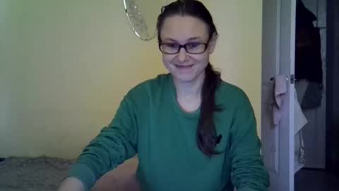 Snapshot of zyuhre chatting on September 15, 10:50 am Zyuhre online show from September 15, 10:50 am