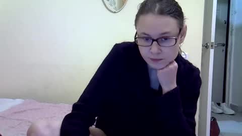 Snapshot of zyuhre chatting on December 7, 1:30 am Zyuhre online show from December 7, 1:30 am