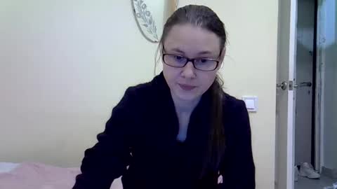 Snapshot of zyuhre chatting on December 7, 10:01 pm Zyuhre online show from December 7, 10:01 pm