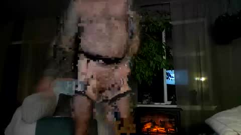 Snapshot of zz28ss chatting on October 19, 4:39 am zz28ss online show from October 19, 4:39 am